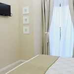 La Maison לינה וארוחת בוקר