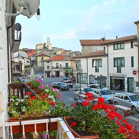 La Maison Bed & Breakfast 4*