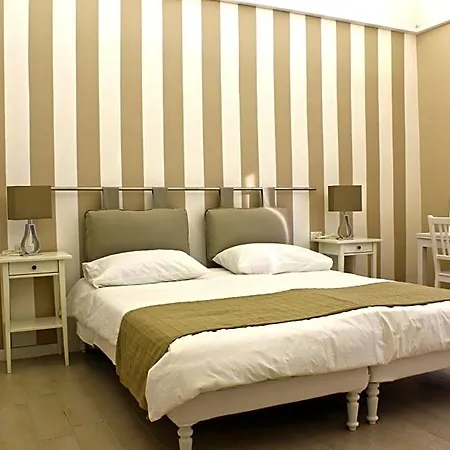 La Maison Bed and breakfast